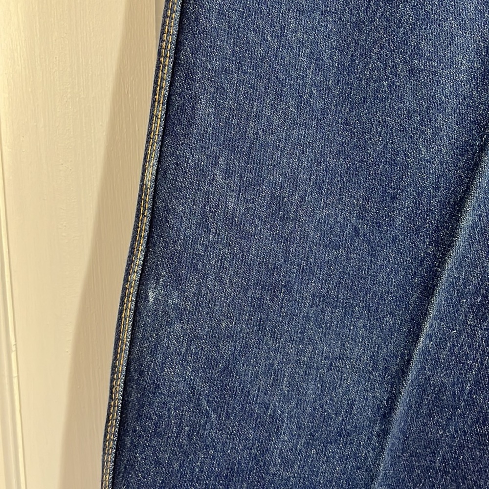 Vintage Jordache dark wash straight leg blue jeans. Size 32 long. 30” inseam. - Picture 4 of 8
